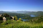 Panorama del lago di Gusana  (foto Siesko) - tratta dal sito del comune di Gavoi 